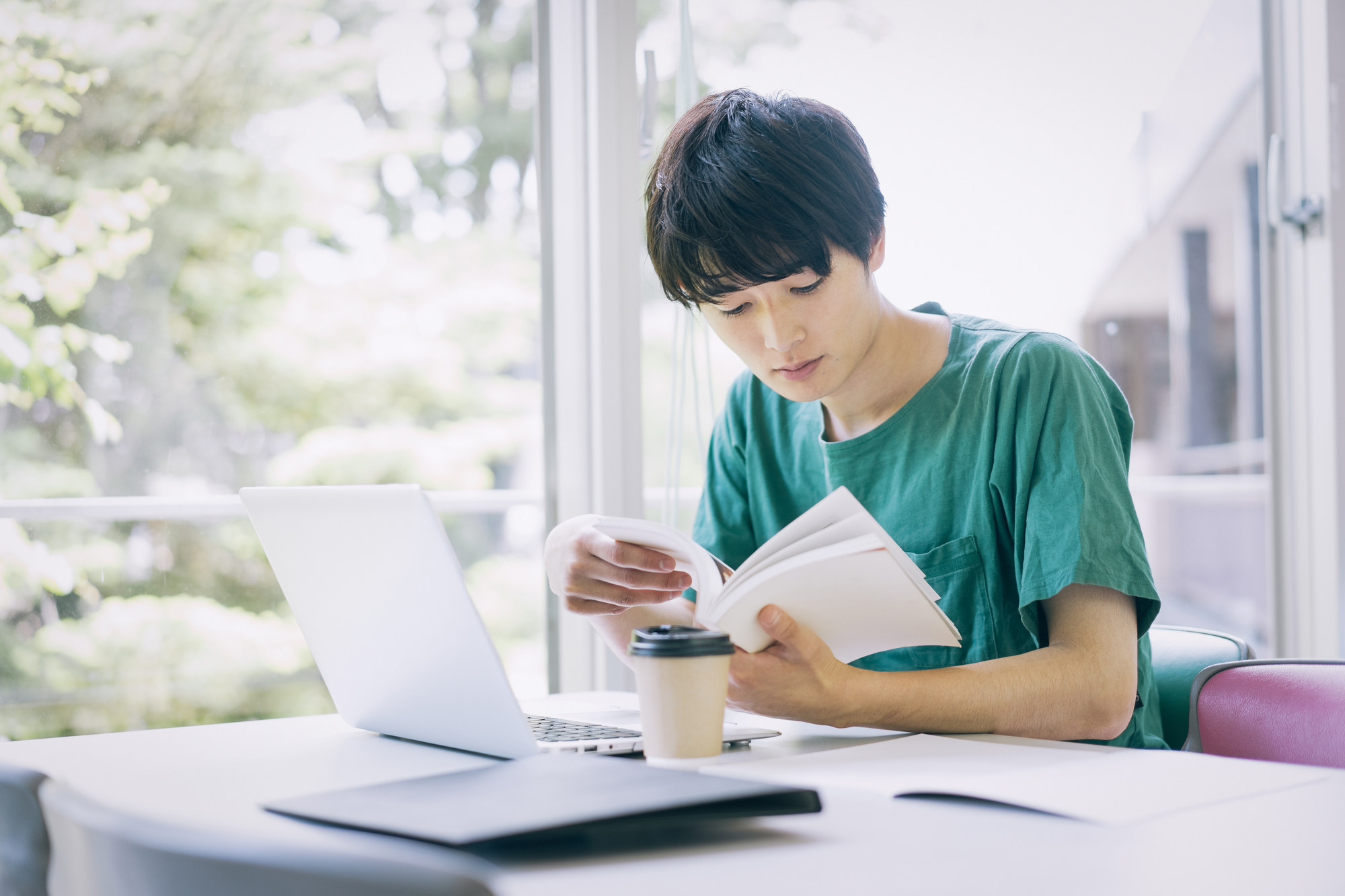 【スコア別】TOEIC900点に必要な平均勉強時間